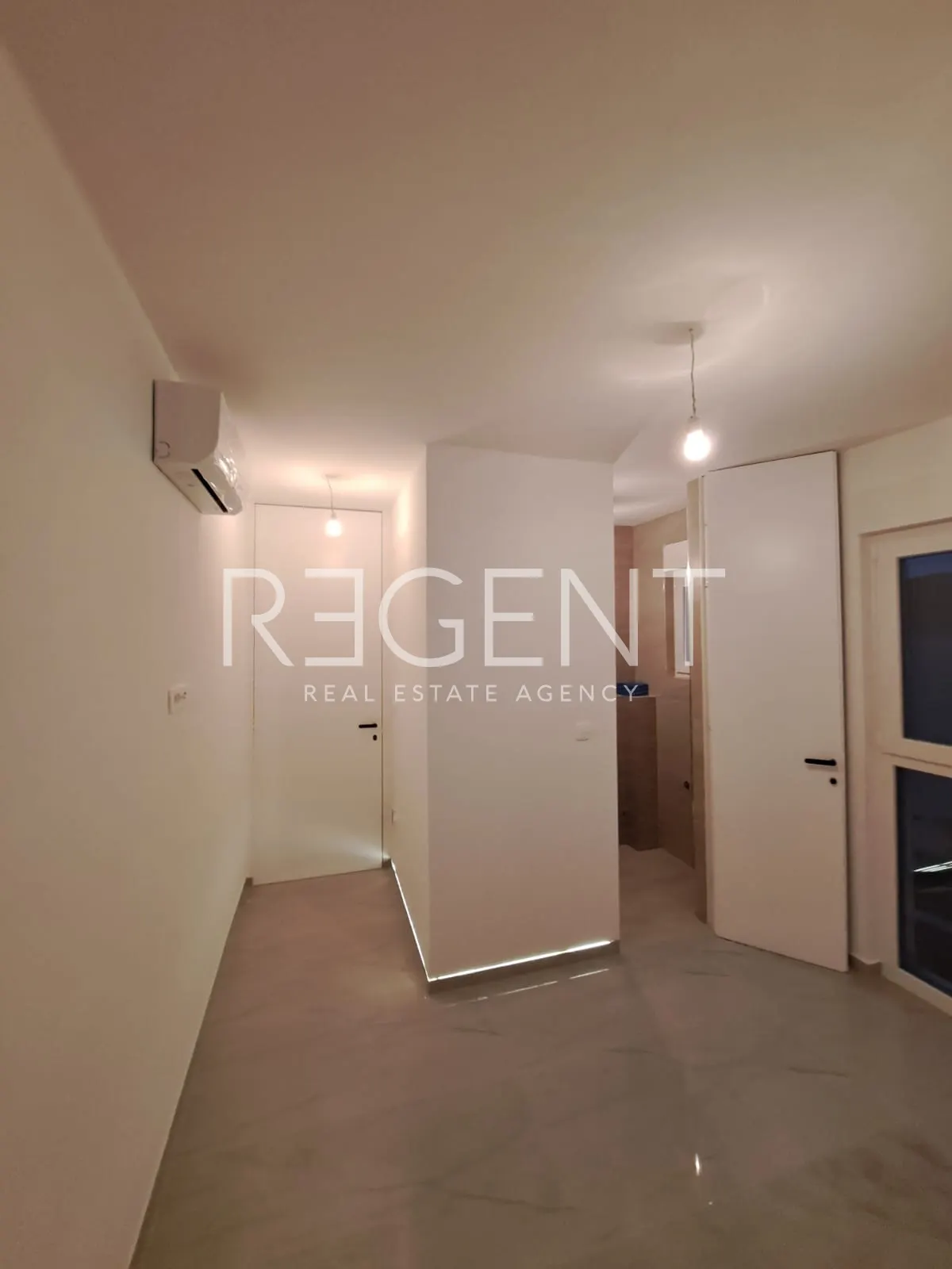 Trogir, Čiovo - Trosoban stan u novogradnji s pogledom na more, 75 m2