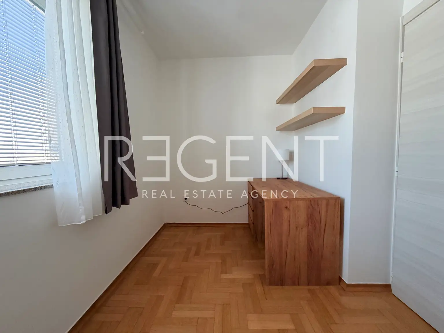 Zagreb, Trešnjevka - Appartement de trois pièces récemment rénové avec balcon