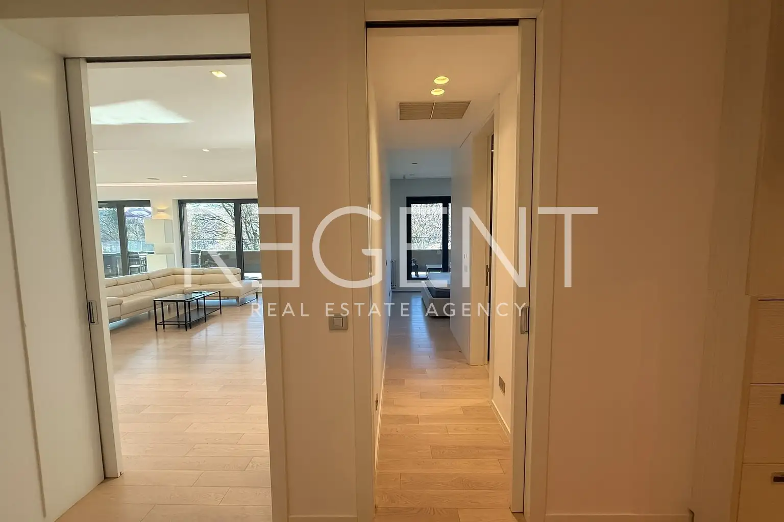 Ljubljana, Pantovčak - sodoben in prostoren apartma s pogledom na zelenje