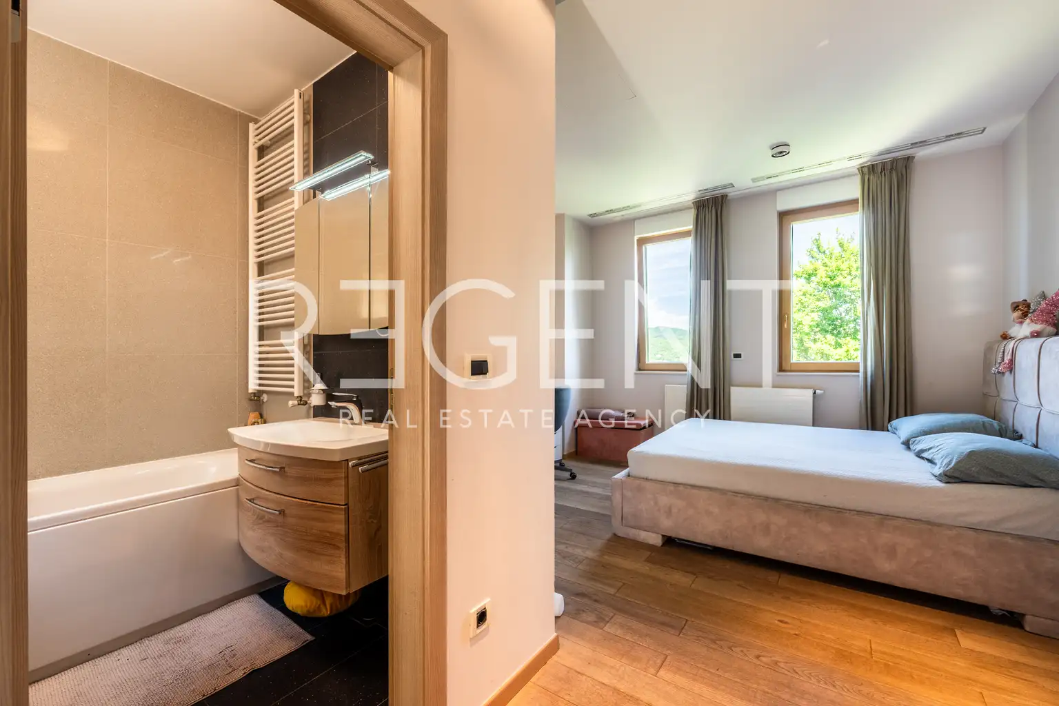 Kuća 376 m², Gornje Prekrižje — parcela 704 m²