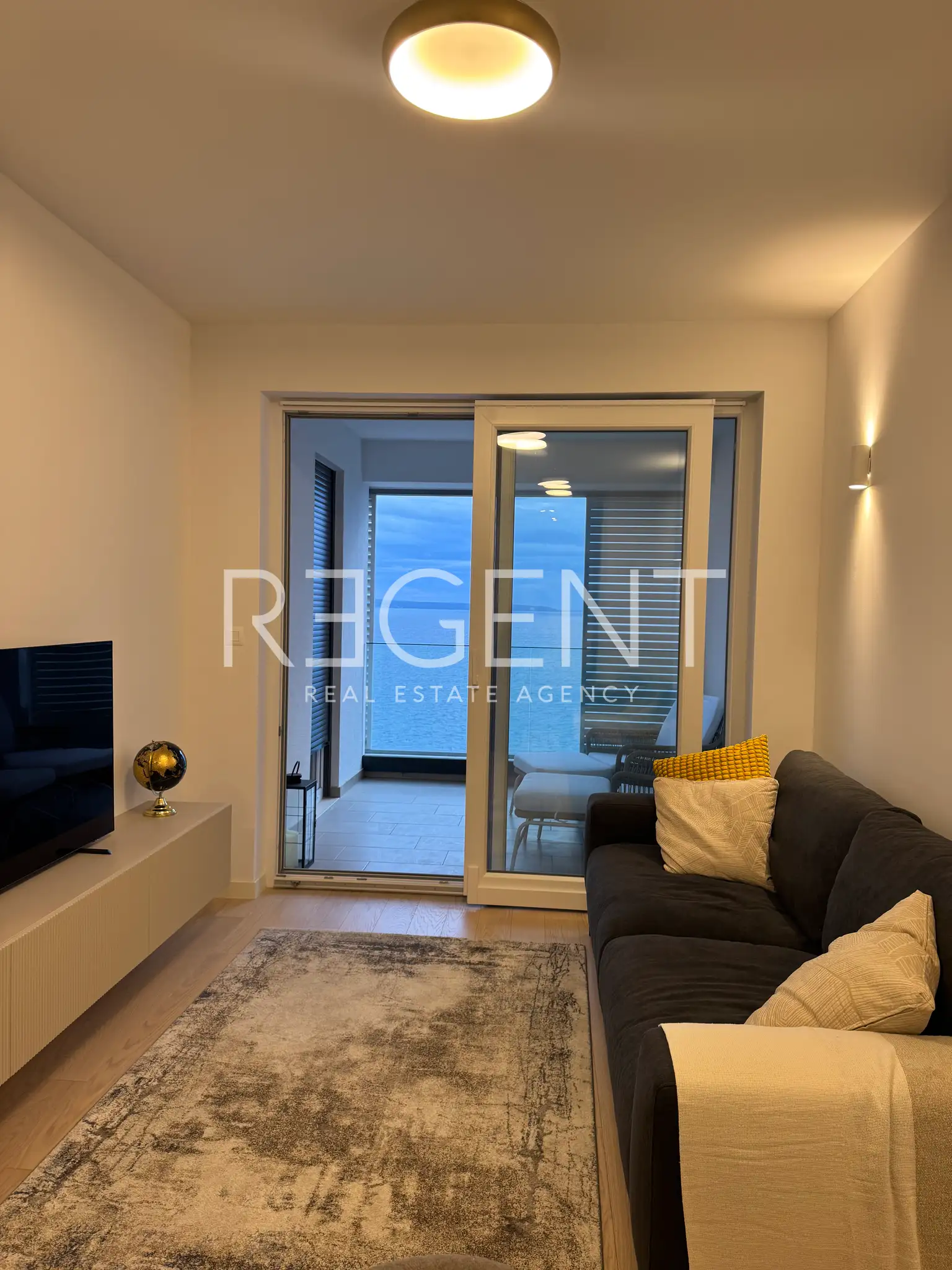 Split, Žnjan - one-bedroom apartment with a loggia