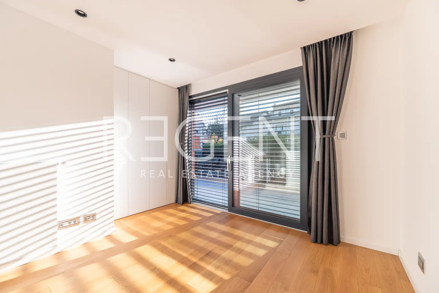 Загреб, Сребрняк – роскошная четырехкомнатная квартира