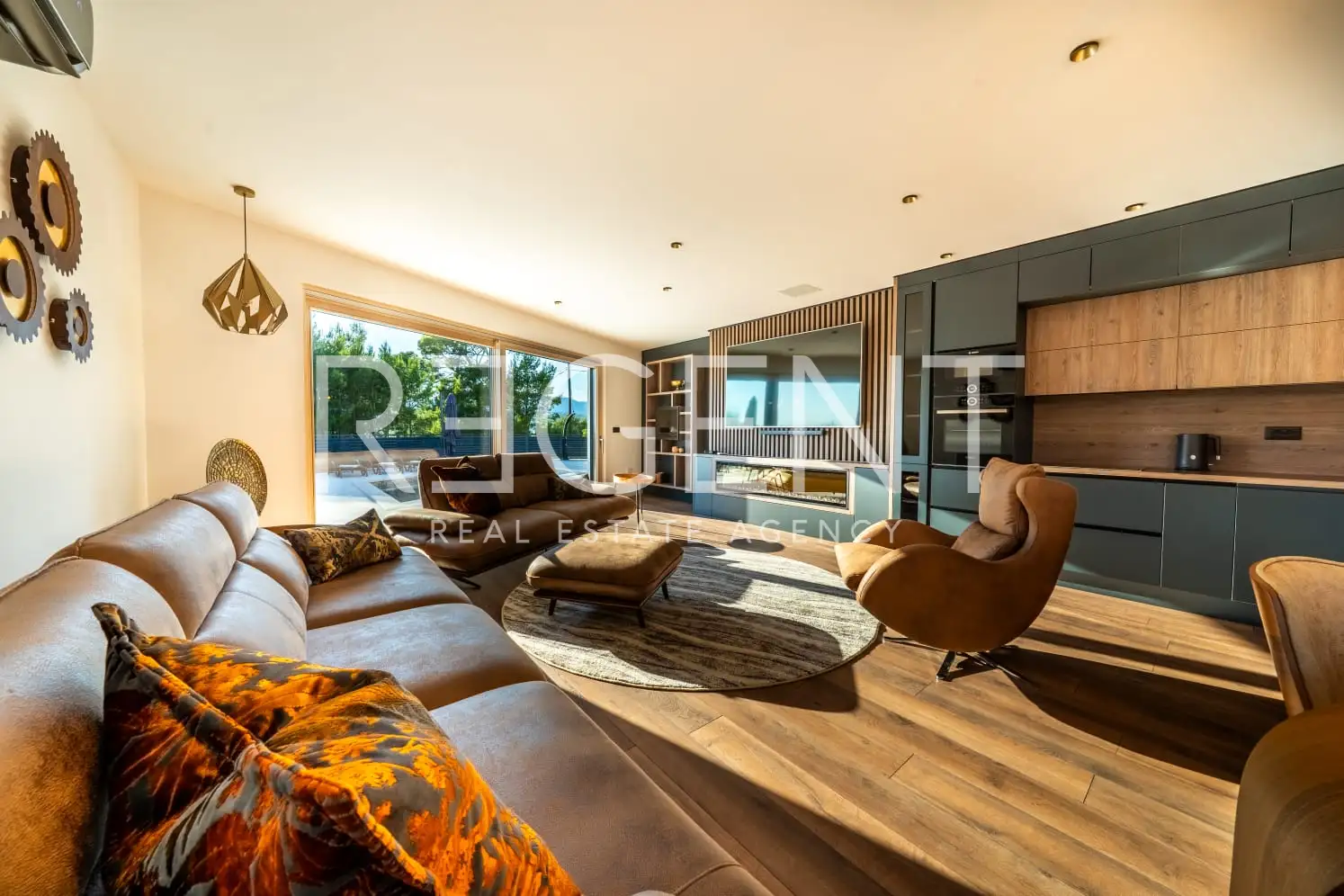Split, Strožanac - Modern villa with sea view, pool and auxiliary building 50 m2
