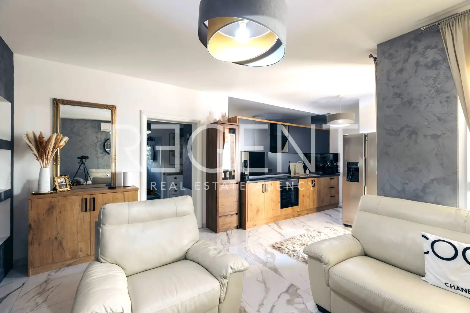 Zadar, Turanj - Appartement de trois pièces avec vue sur la mer