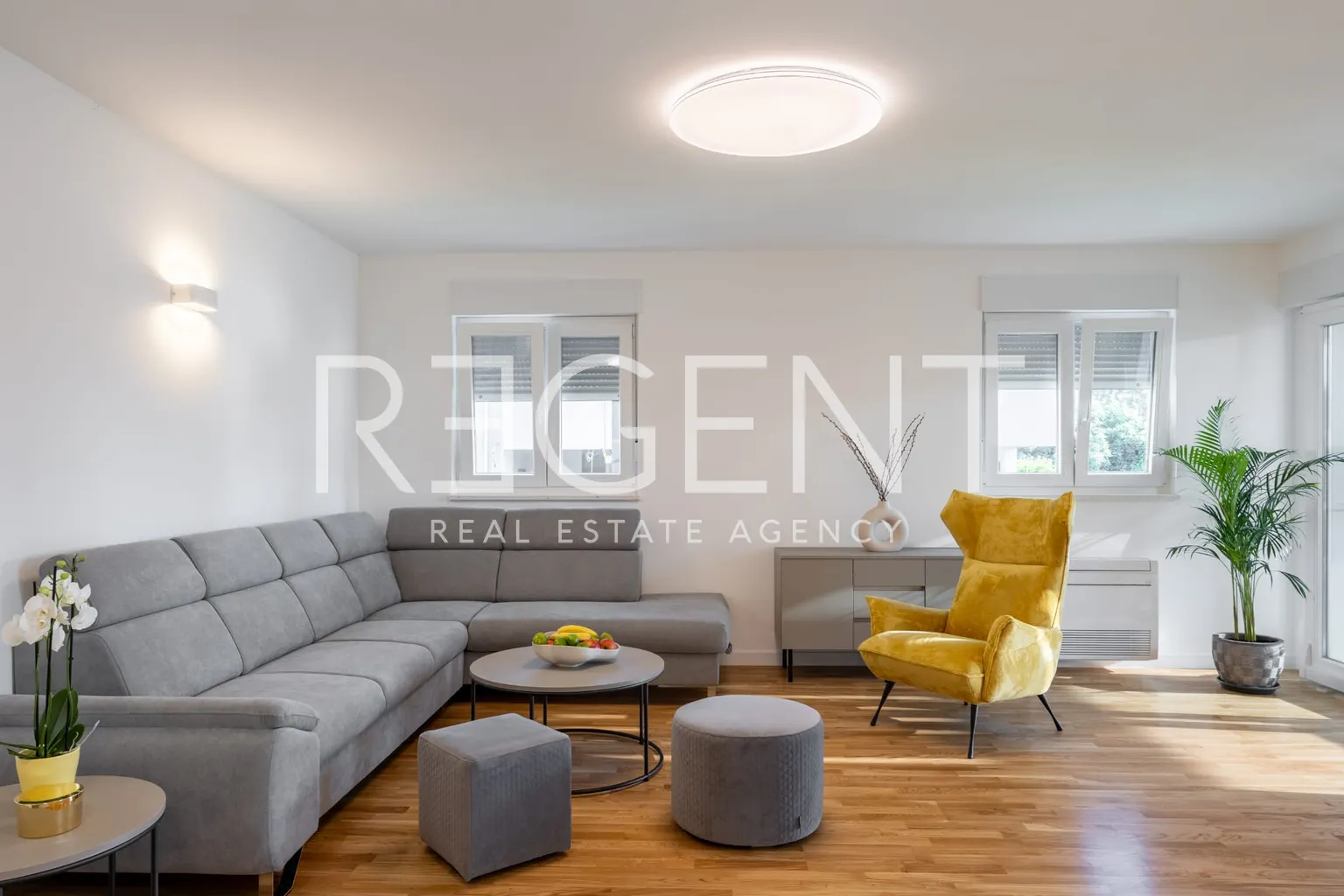 Split, Podstrana - Nowoczesny, przestronny apartament z ogrodem, Długoterminowo