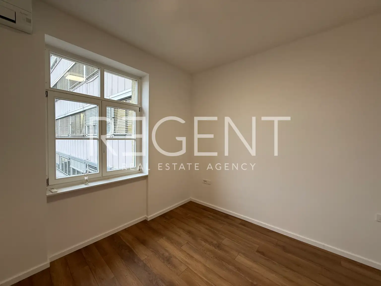 Загреб, Центр - коммерческое/жилое помещение в самом центре города.