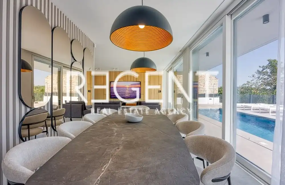 Istra, Rovinj - Ekskluzivna vila s bazenom 178 m2