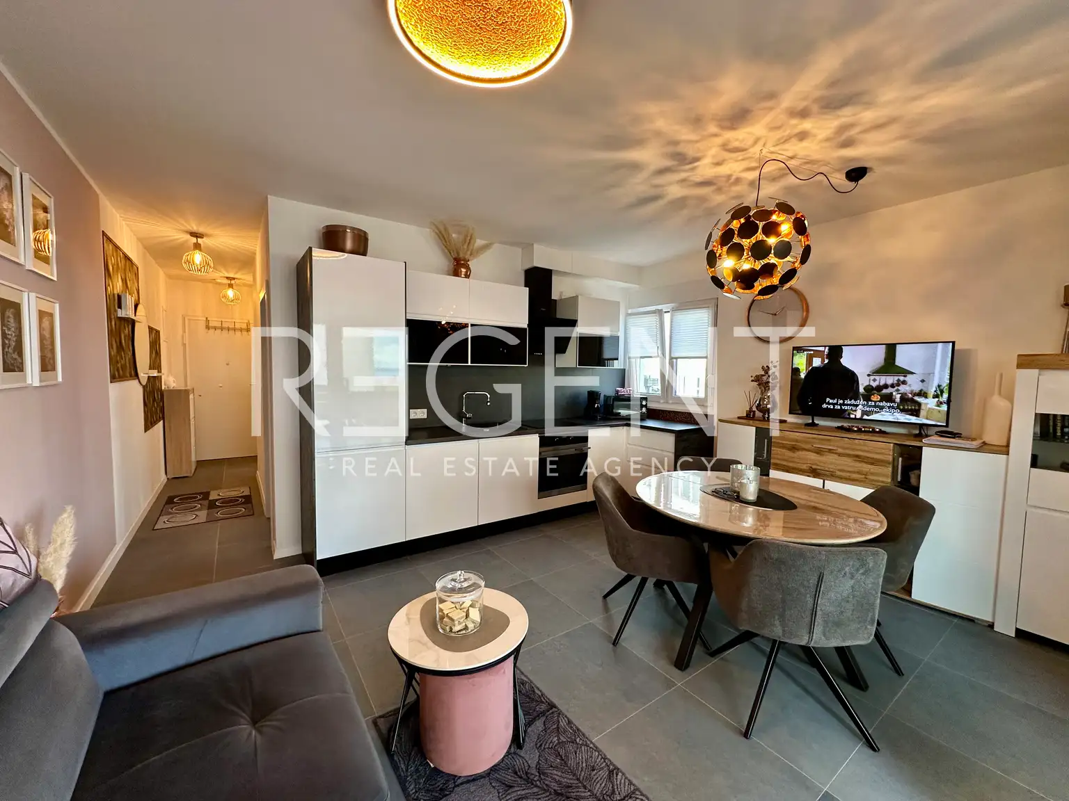 Kaštela, Kaštel Stari - Jednosoban stan s natkrivenom terasom i vrtom