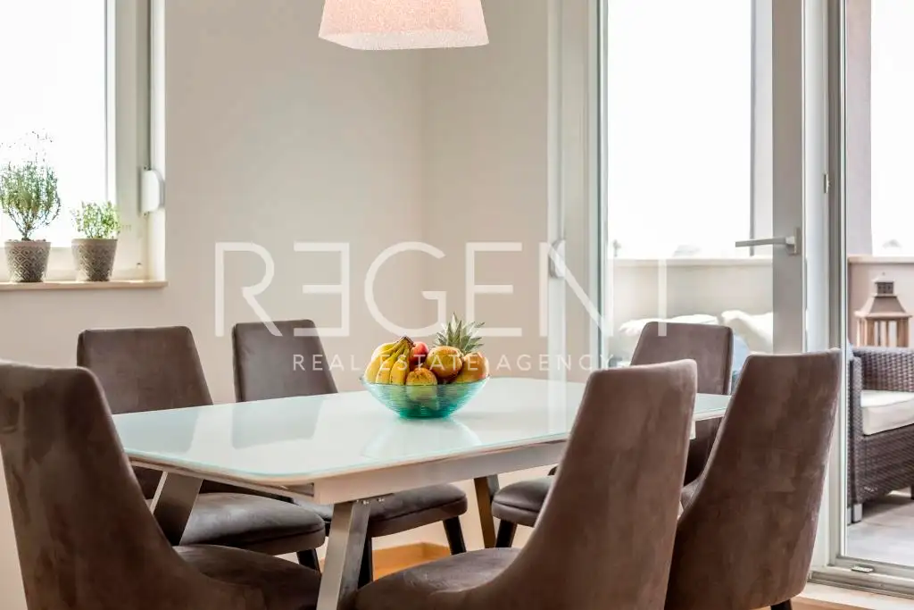 Podstrana - Three-room apartment with a terrace