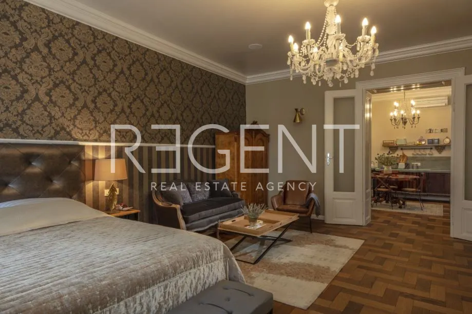 Záhřeb, Frankopanská - Luxusní měšťanský byt v centru města 110 m2