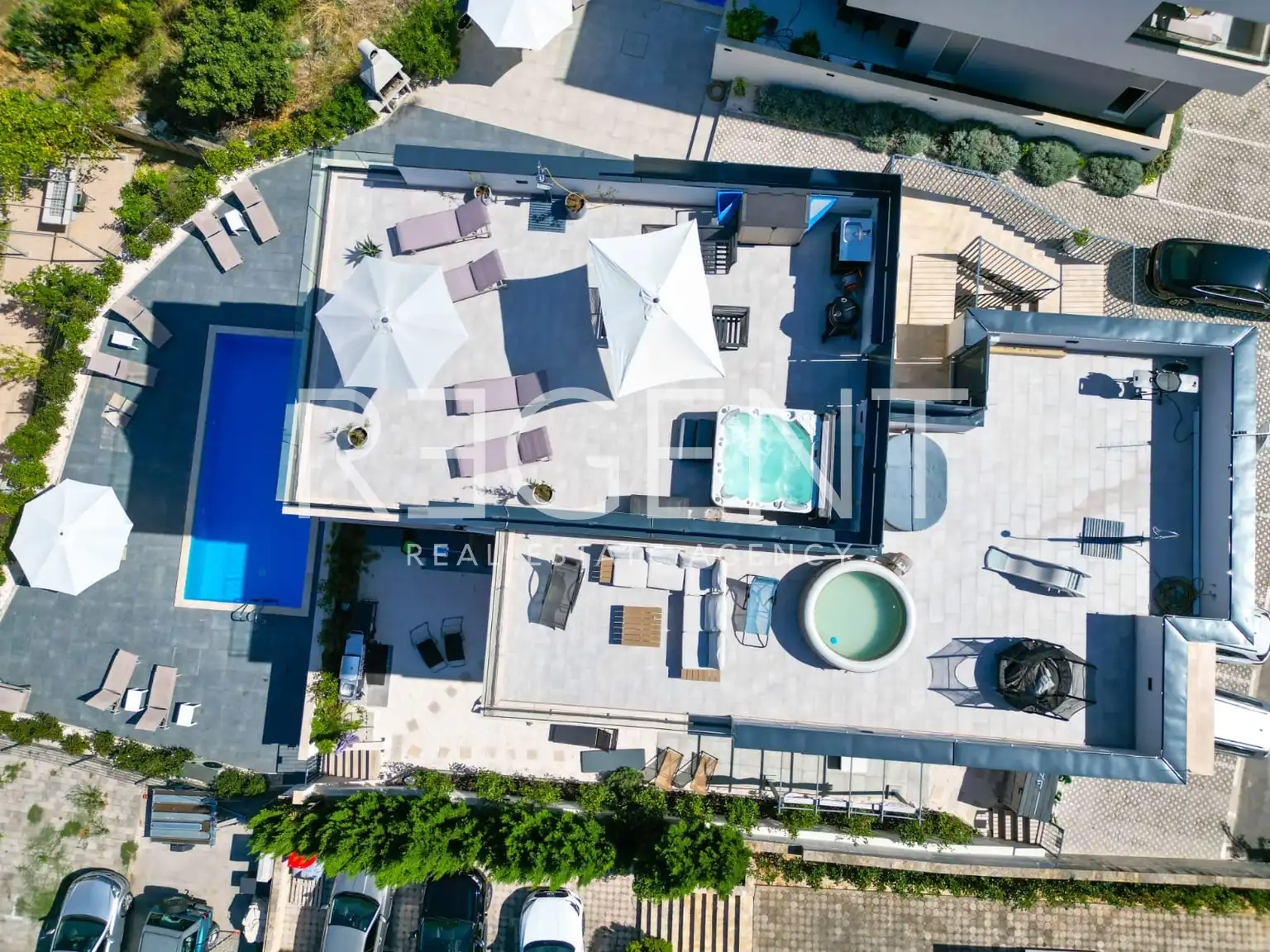 Trogir, Čiovo - Dvojizbový byt na prenájom 75 m2