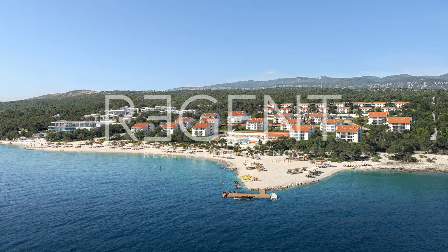 Novi Vinodolski, Mövenpick – trosoban apartman prvi red do mora