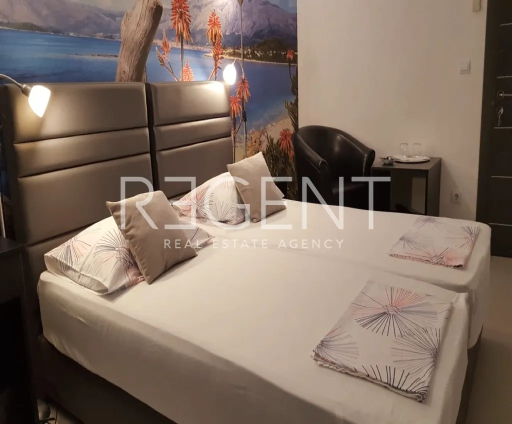 Vis – Prekrasna vila s pogledom na more 300 m2