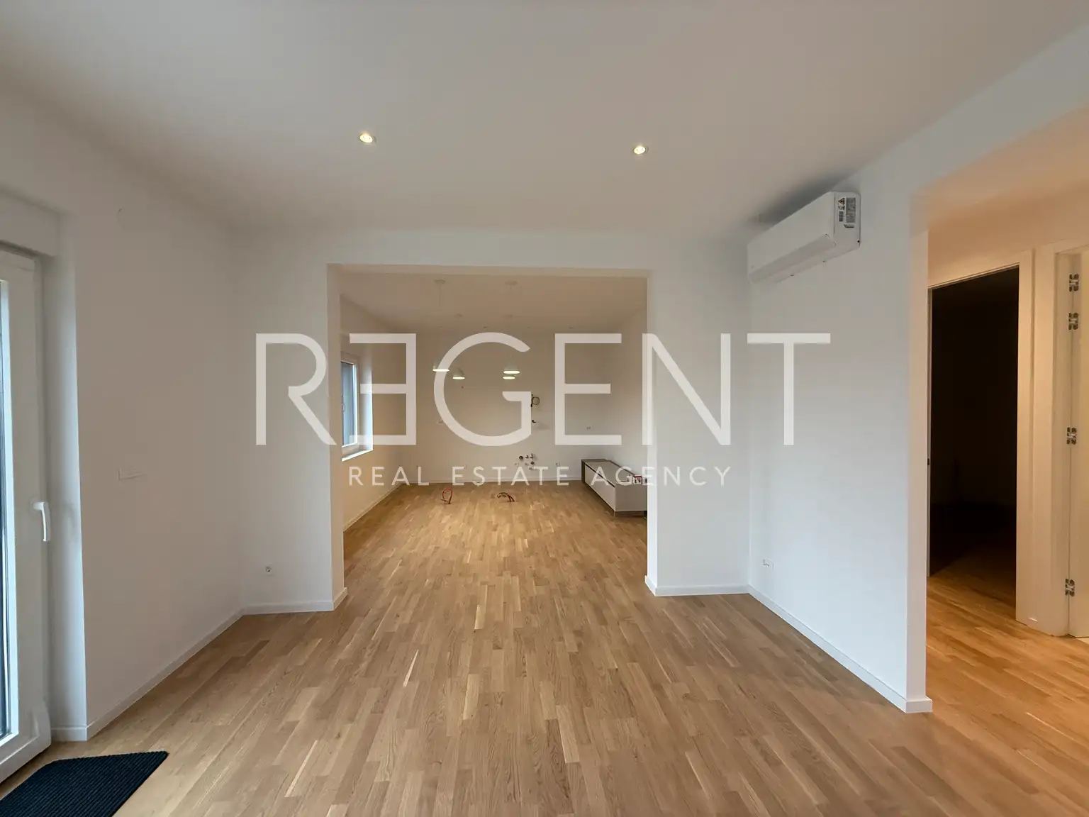 Zagreb, Srebrnjak - moderan trosoban stan u novogradnji