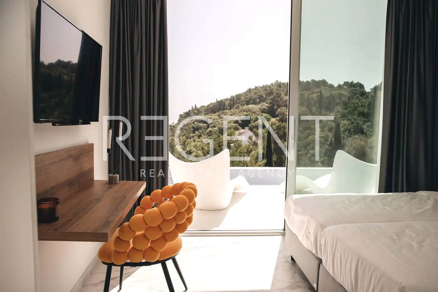Korčula, Žrnovo - Luksuzna obiteljska vila s prekrasnim pogledom 360 m2