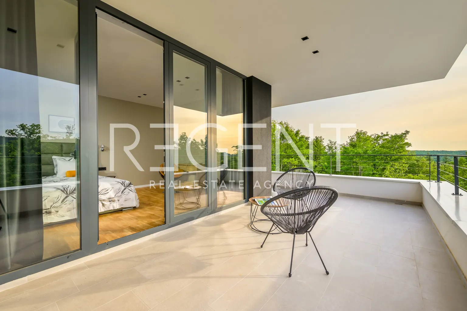 Istrie, Oprtalj - Luxusní designová vila 682 m2 novostavba
