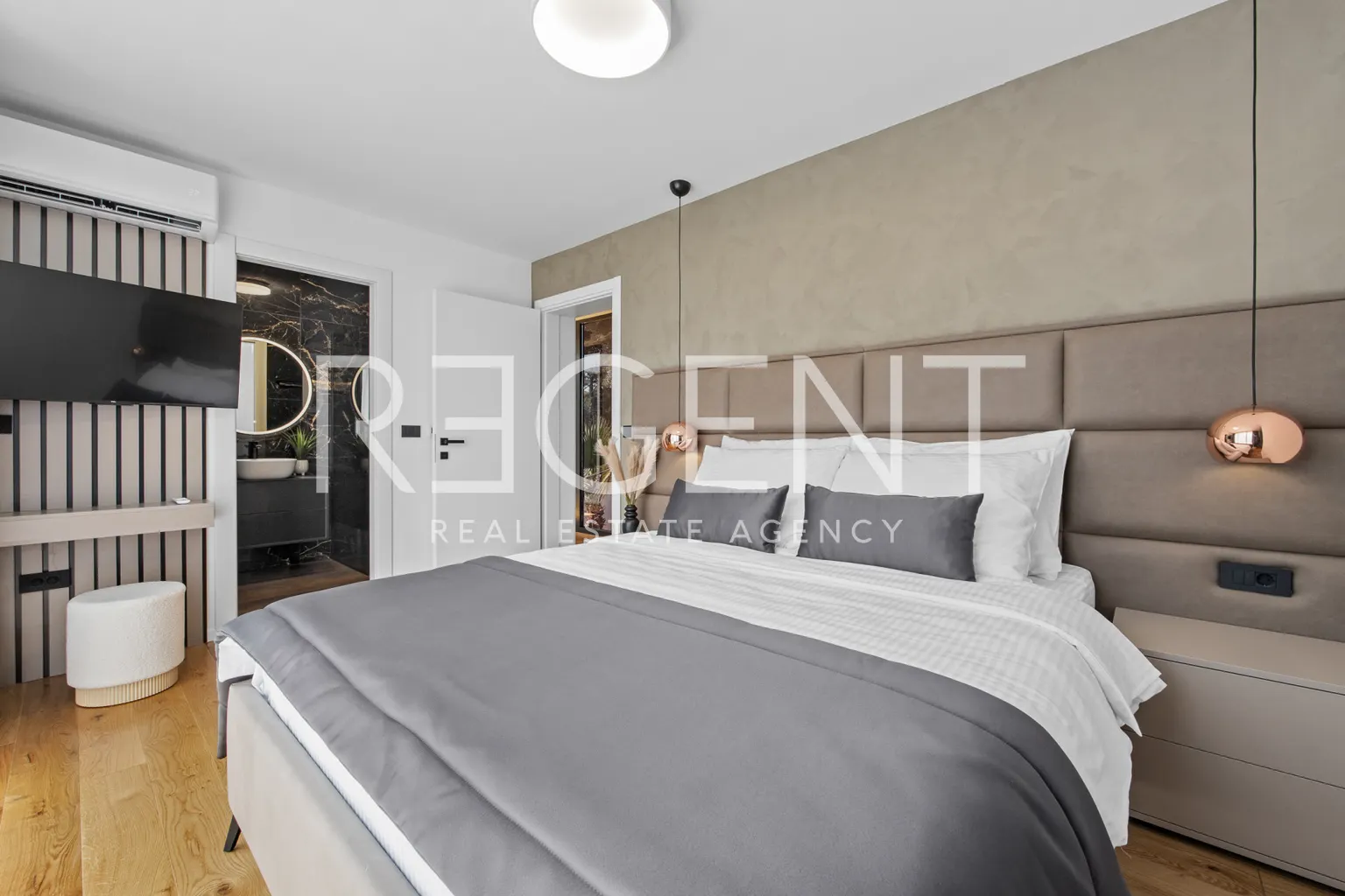 Istrie, Medulin - Nádherná moderní vila 220 m2