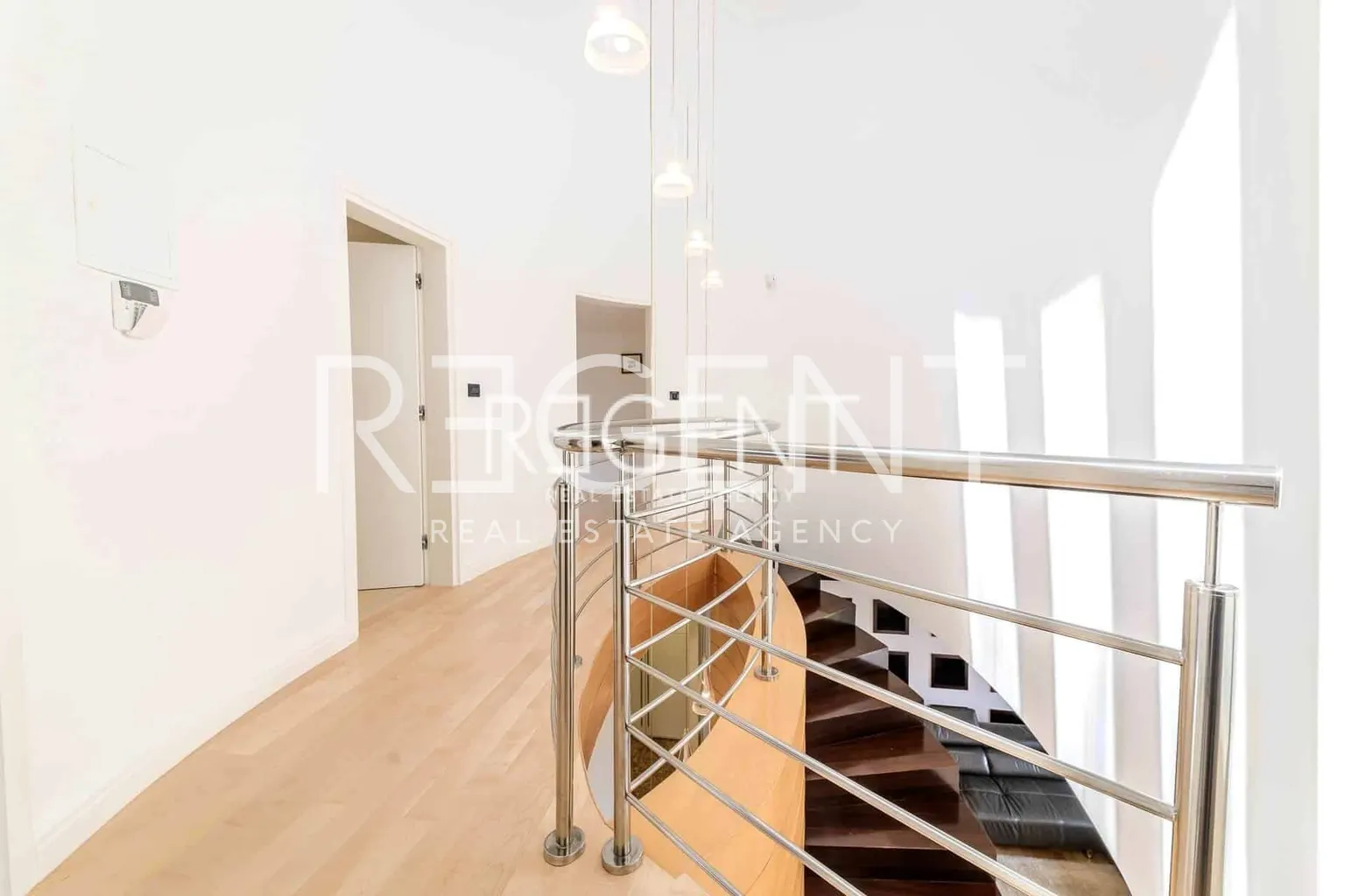 Zagreb, Lašćina - Prekrasna vila 310 m2, najam