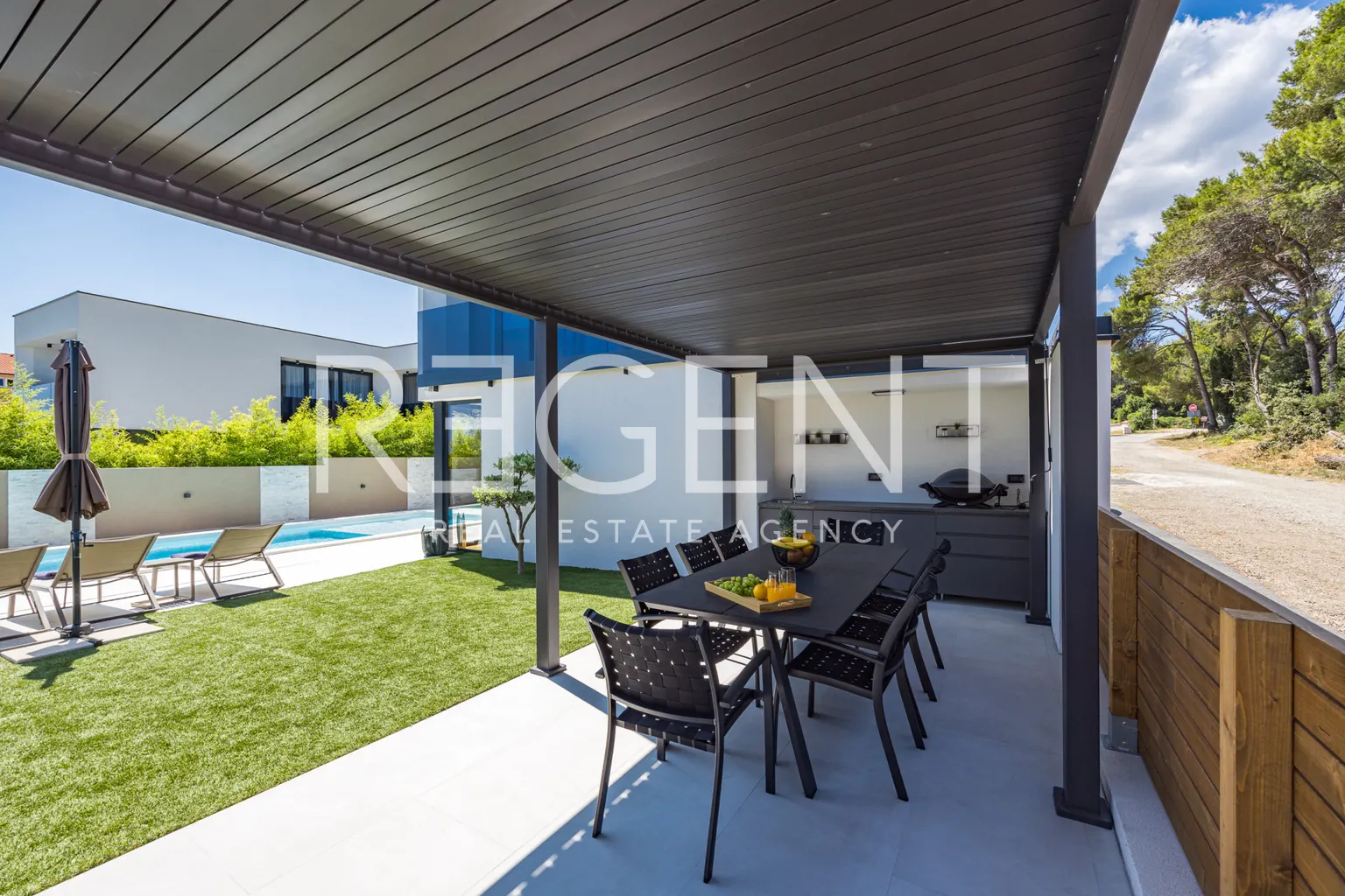 Istrie, Medulin - Nádherná moderní vila 220 m2