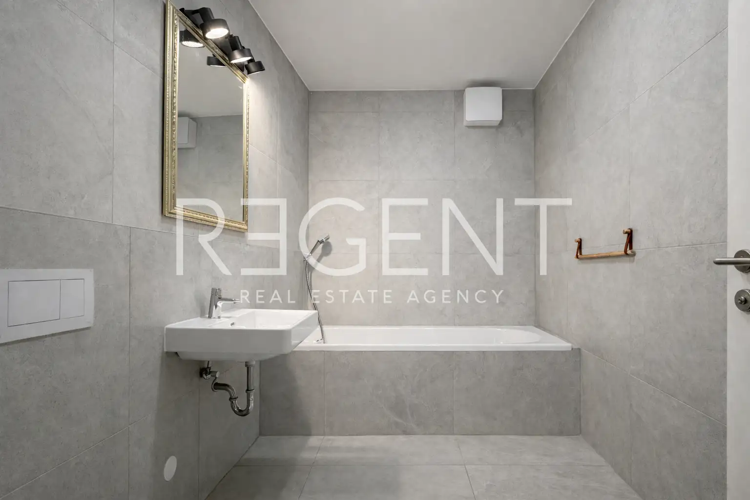 Zagrzeb. Blato - nowoczesne mieszkanie dwupokojowe z miejscem parkingowym w garażu.