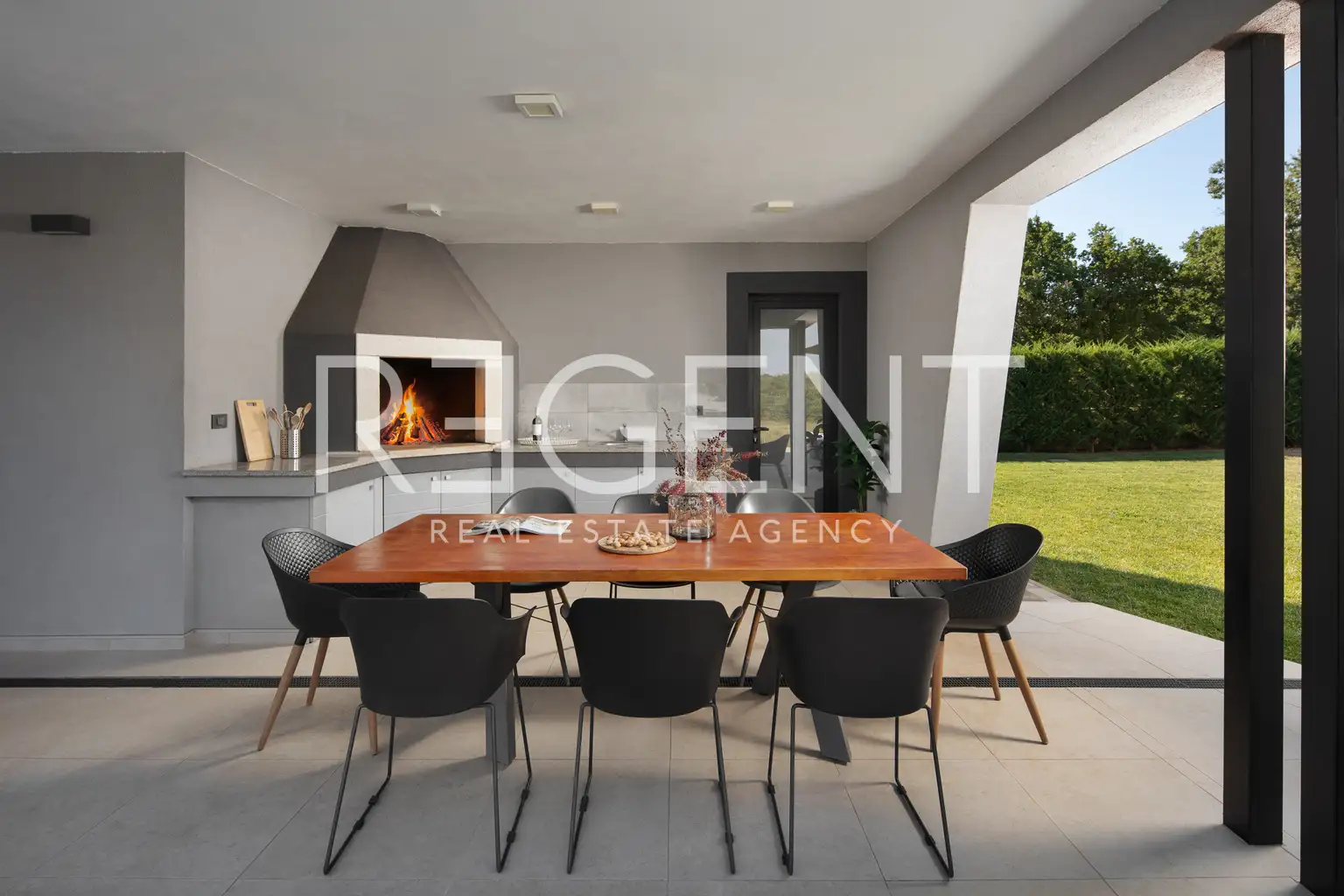 Villa 250 m², Vodnjan area — 78 m² pool, 1600 m² plot