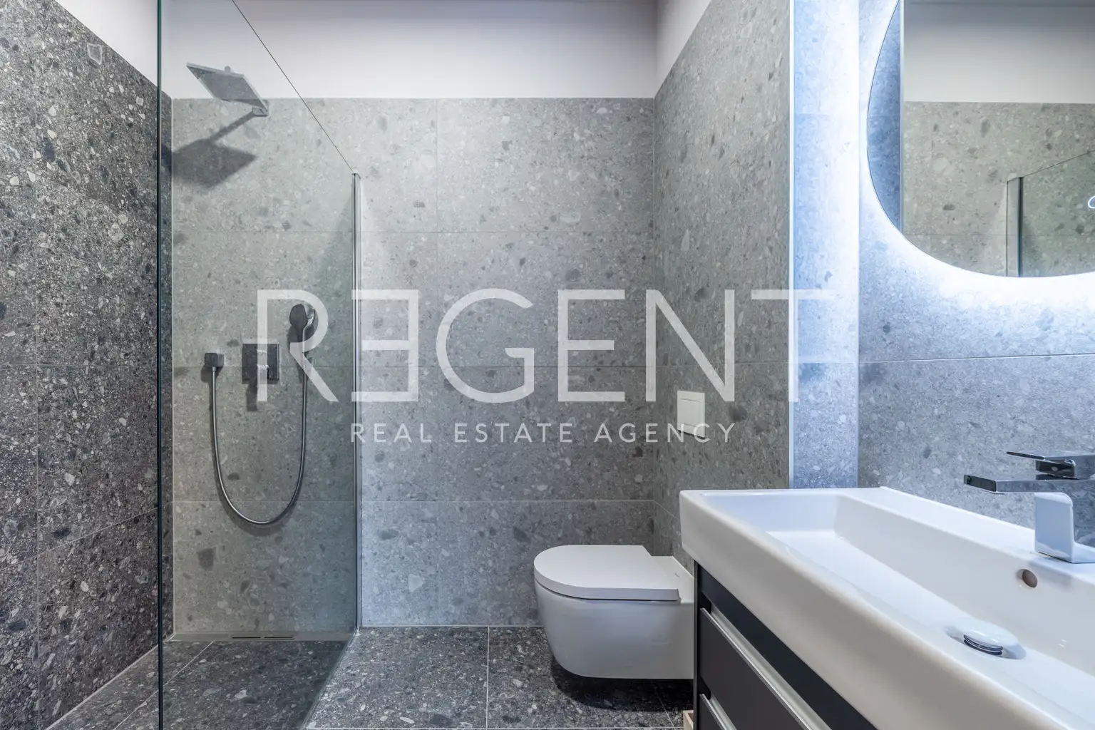 Zagreb, Maksimir – Luksuzno štirisobno stanovanje, prva najemnina