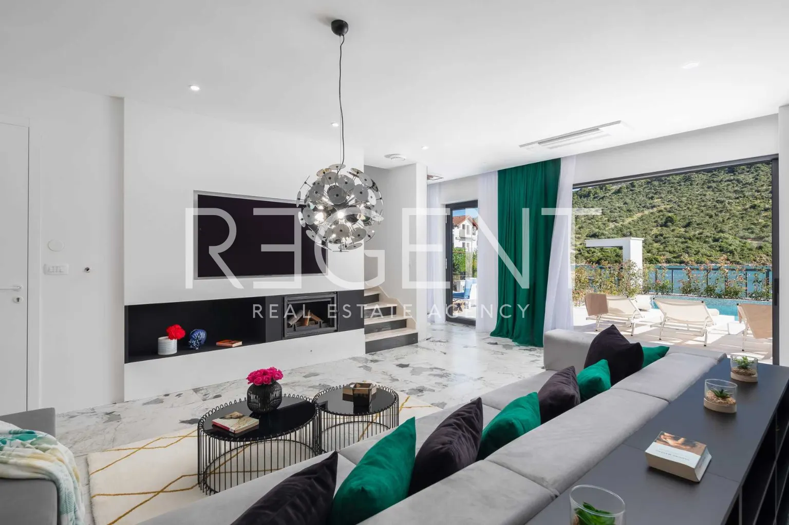 Rogoznica – Luxusní vila 200 m2 u moře