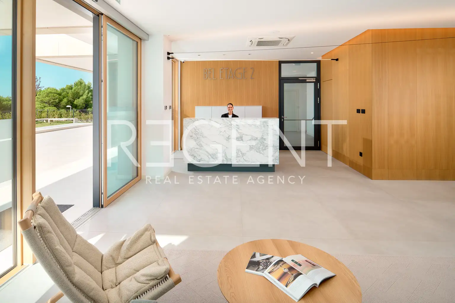 Split, Žnjan - Dvojizbový byt s loggiou a výhľadom na more