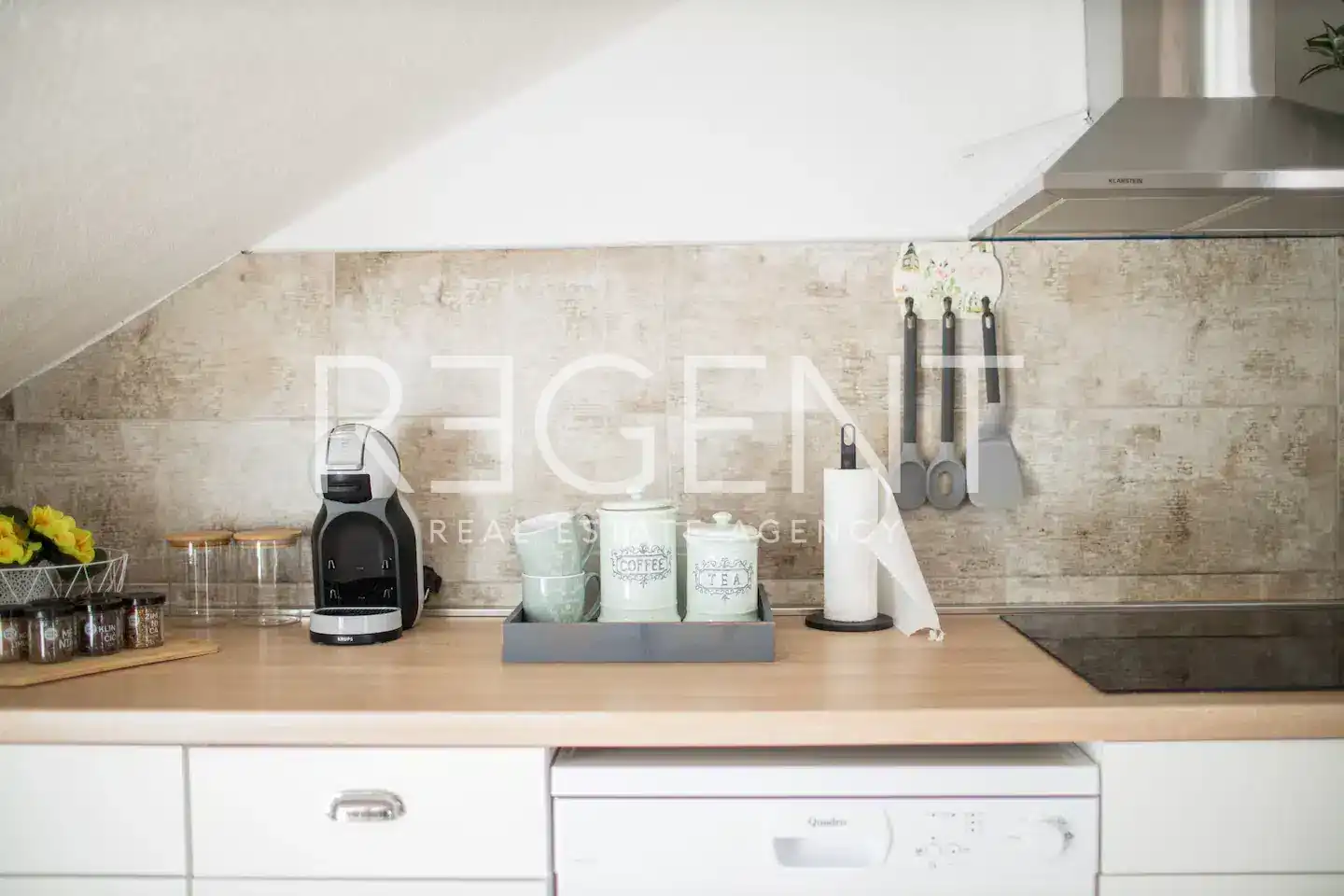 Trogir, centar- Kamena kuća 174 m2