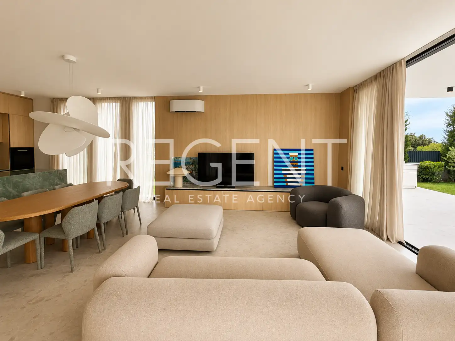 Turanj, Vila 180 m²— grijani bazen, pogled na more, 350 m od plaže
