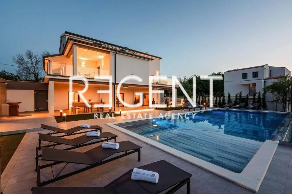 Istra, Tinjan – Elegantna vila z bazenom