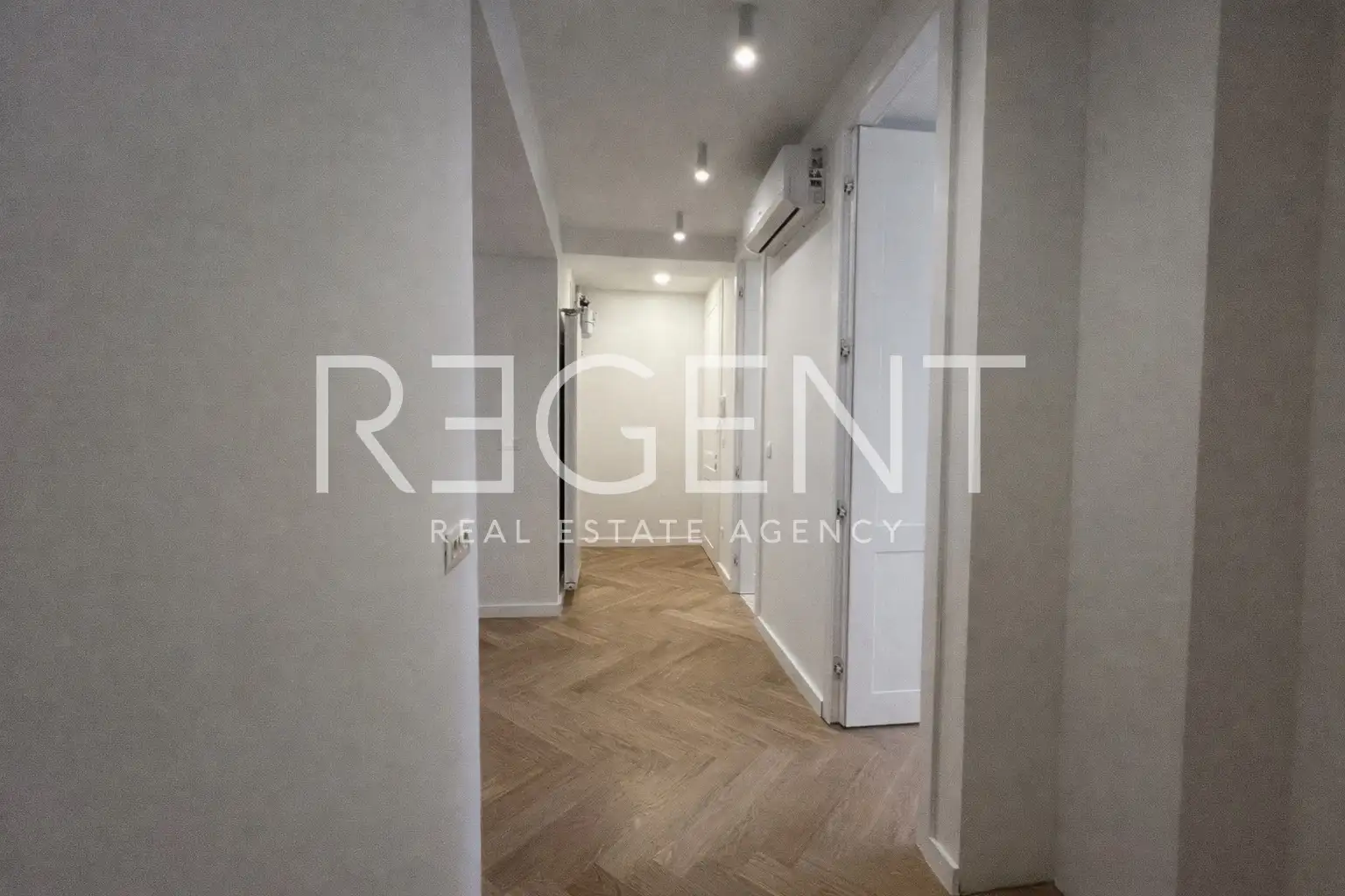 Zagreb, Mandaličina – appartement de deux pièces rénové avec balcon