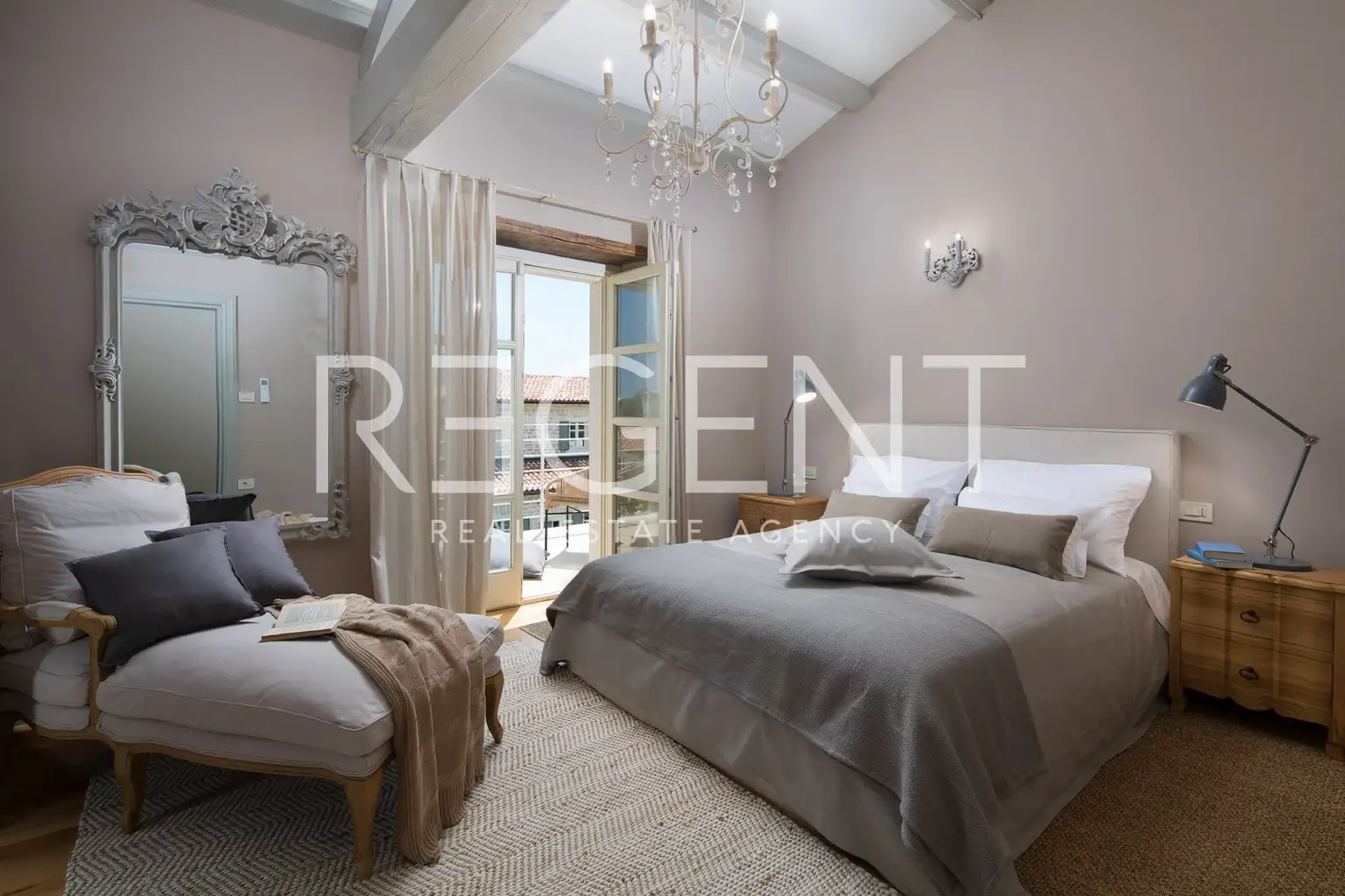 Istria, Poreč - Luxurious authentic villa in a prime location