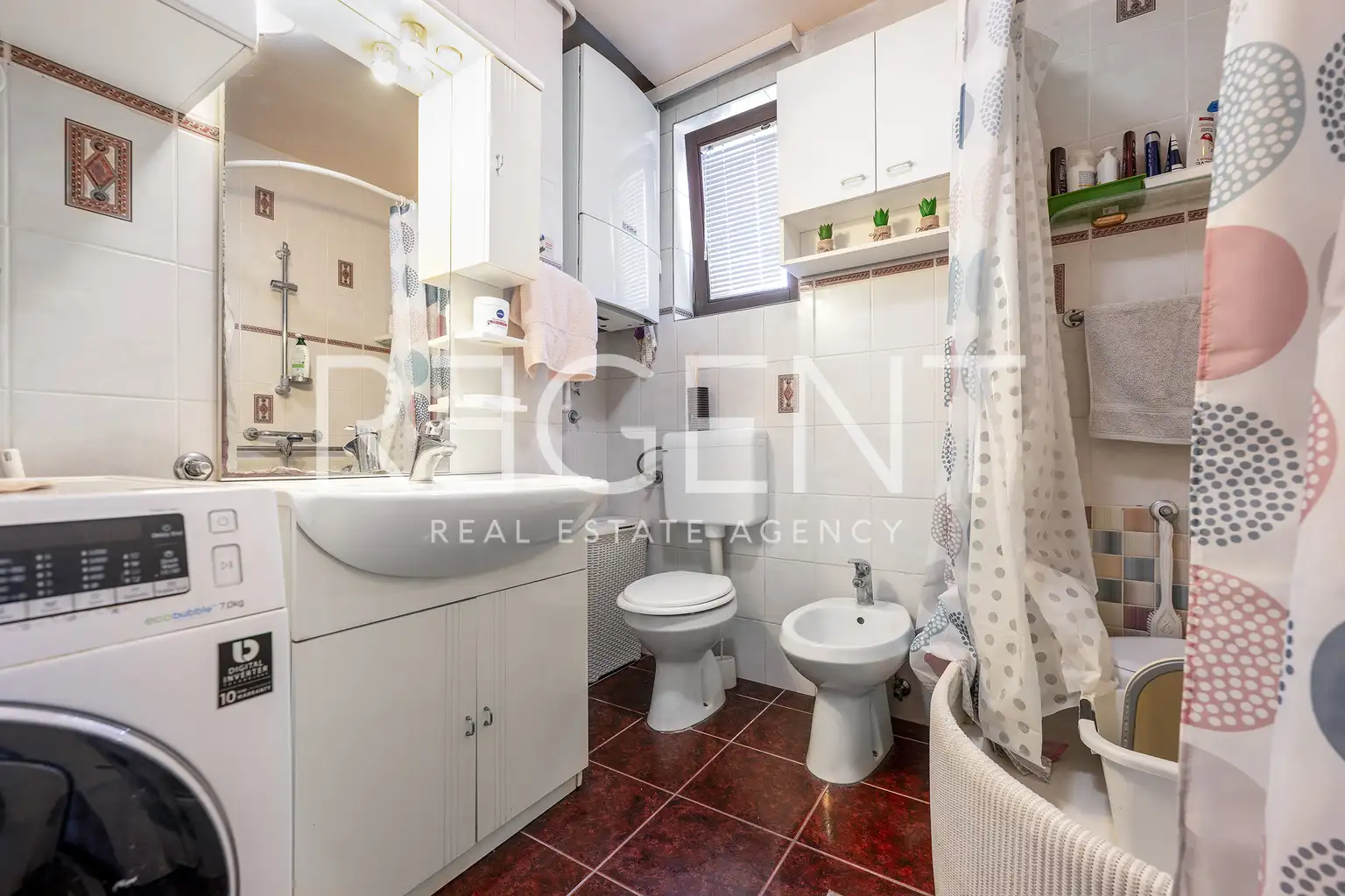 Kuća 340 m², Črnomerec — 2 stambene jedinice i poslovni prostor