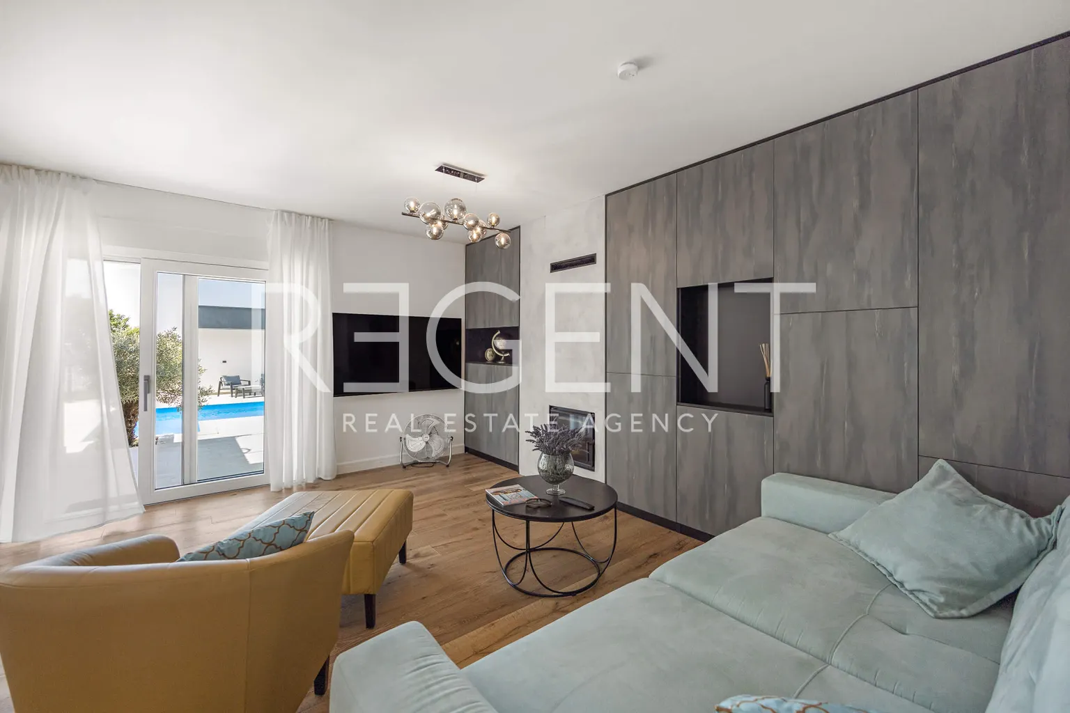 Istra, Krnica – Kuća s bazenom na parceli 780 m2