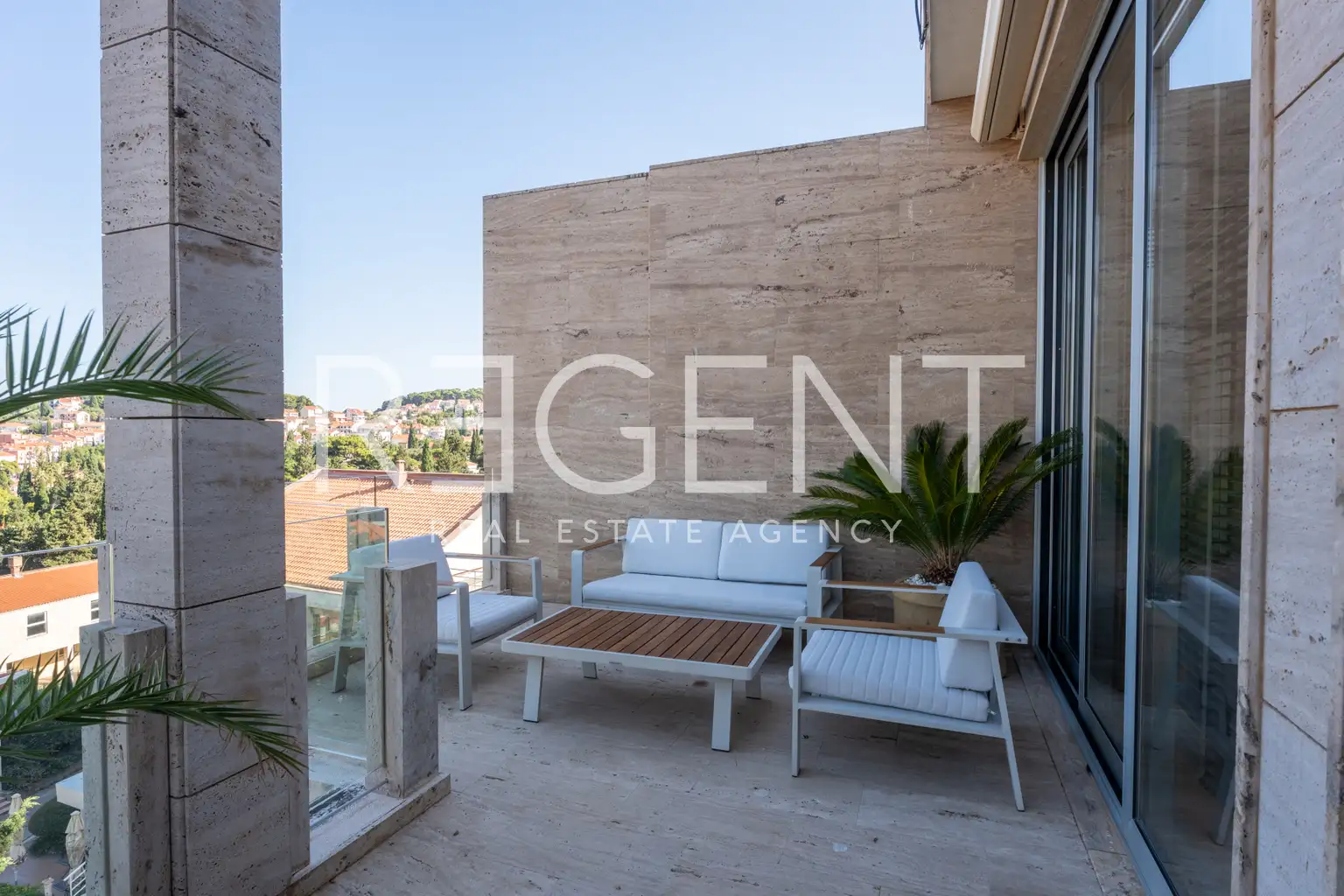 Dubrovnik - Wyjątkowy penthouse z basenami w pięknym Dubrowniku