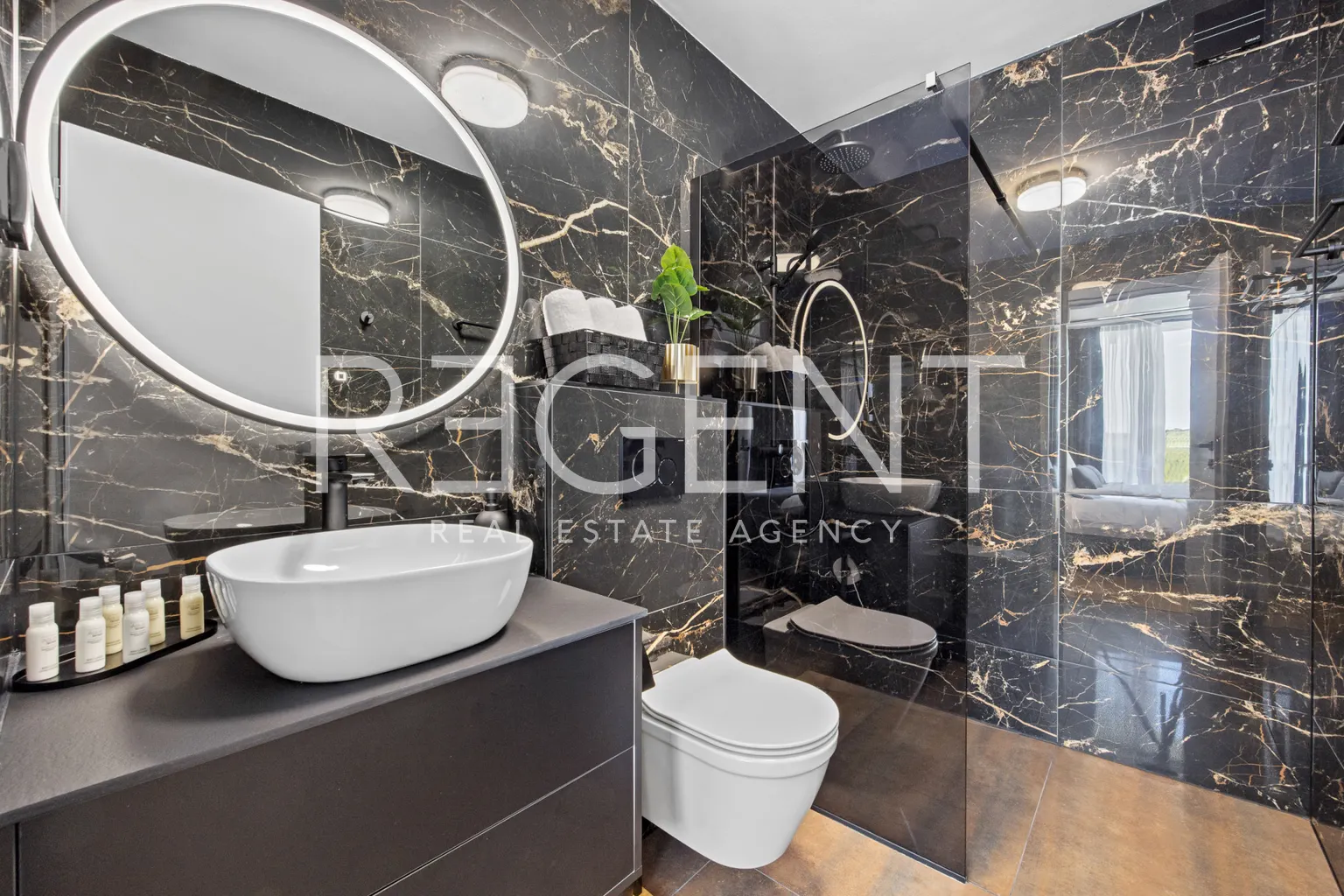 Istrie, Medulin - Nádherná moderní vila 220 m2