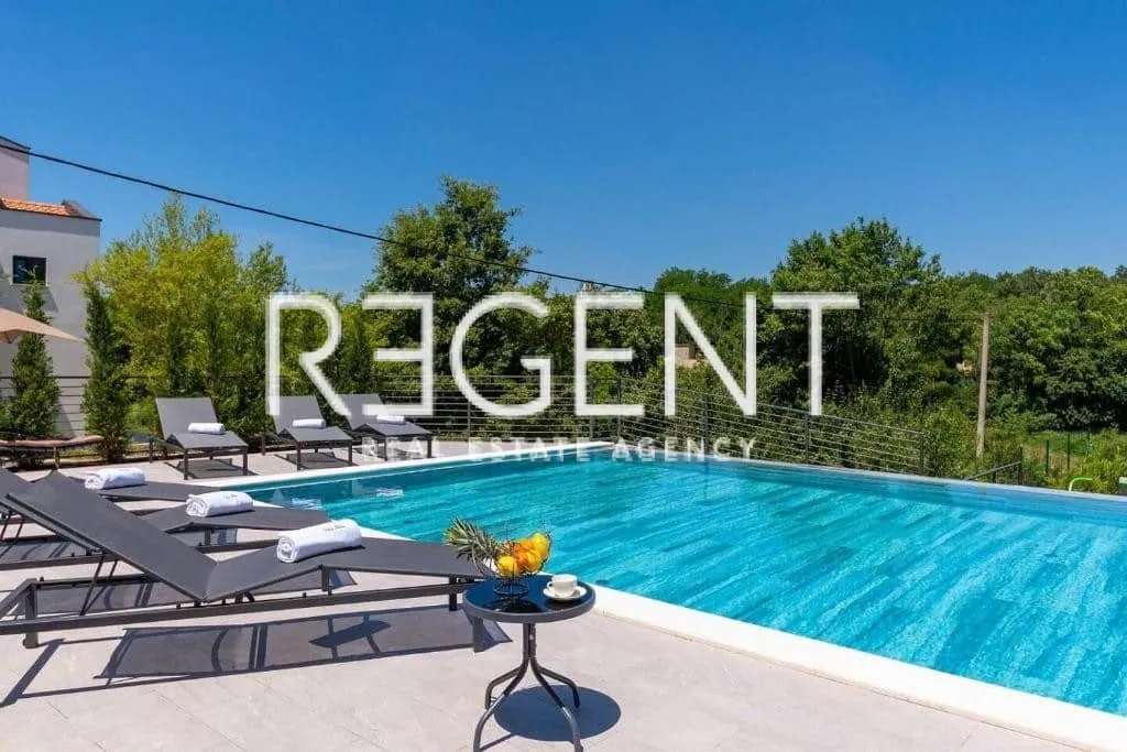 Istra, Tinjan – Elegantna vila z bazenom