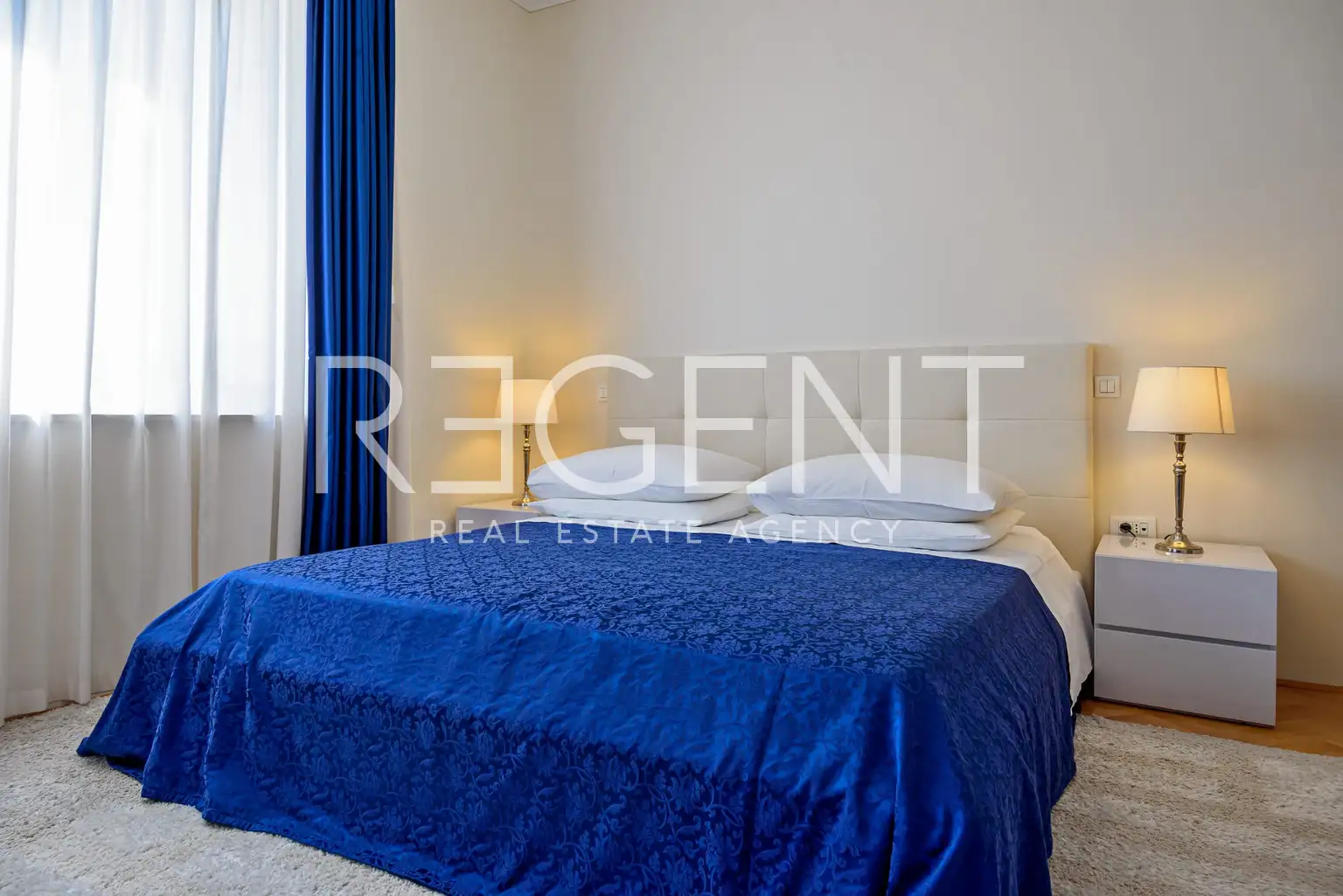 Сплит, Бачвице - Двухуровневая квартира 170 м², 3 комнаты, бассейн, 2 парковочных места