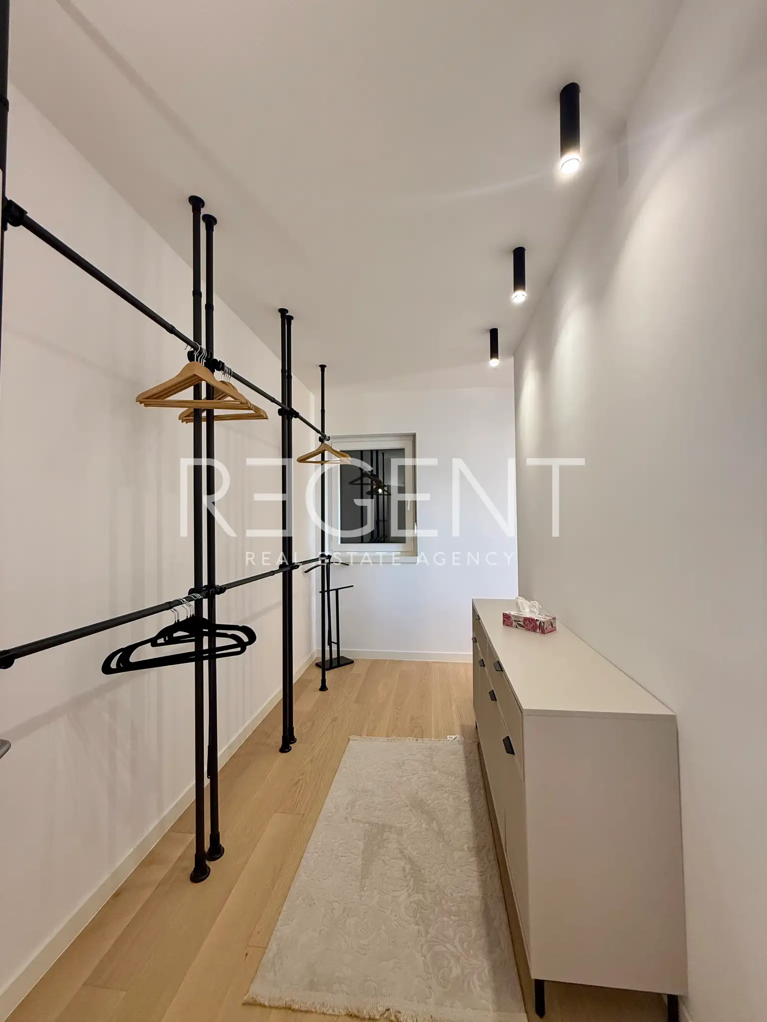 Split, Duilovo - Zwei-Zimmer-Wohnung mit Loggia und Meerblick