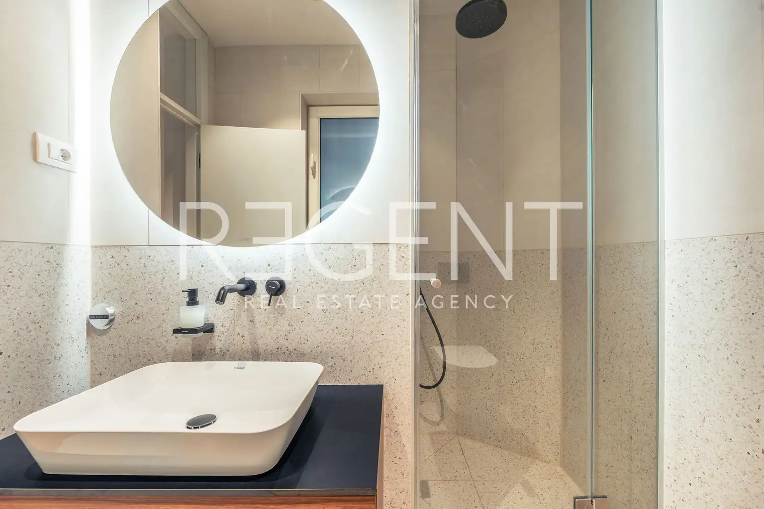 Zagreb, Center - Luxurious four-room apartment in the city center