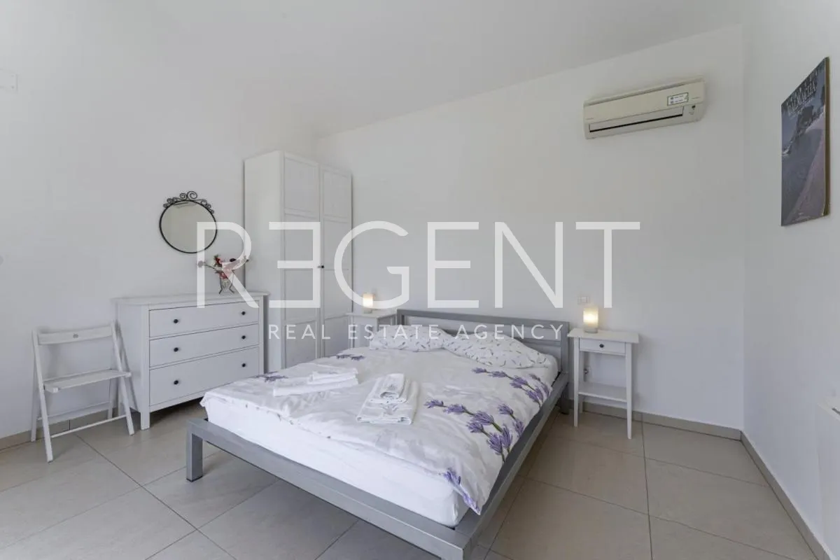 Istrie, Sveti Lovreč - Autentická kamenná vila 280 m2