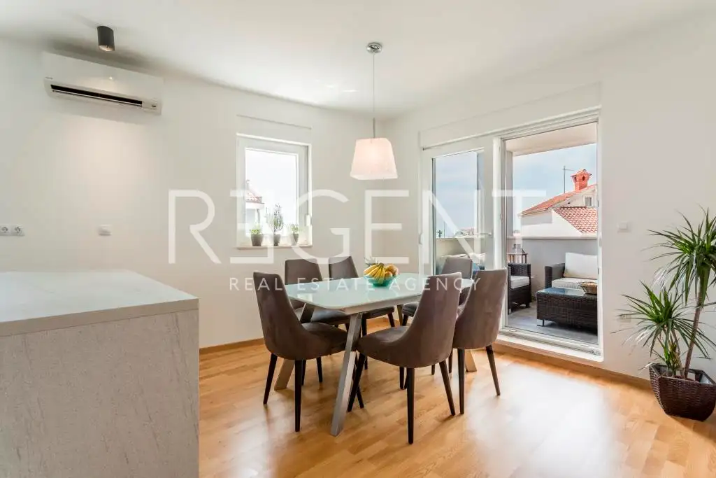 Podstrana - Three-room apartment with a terrace