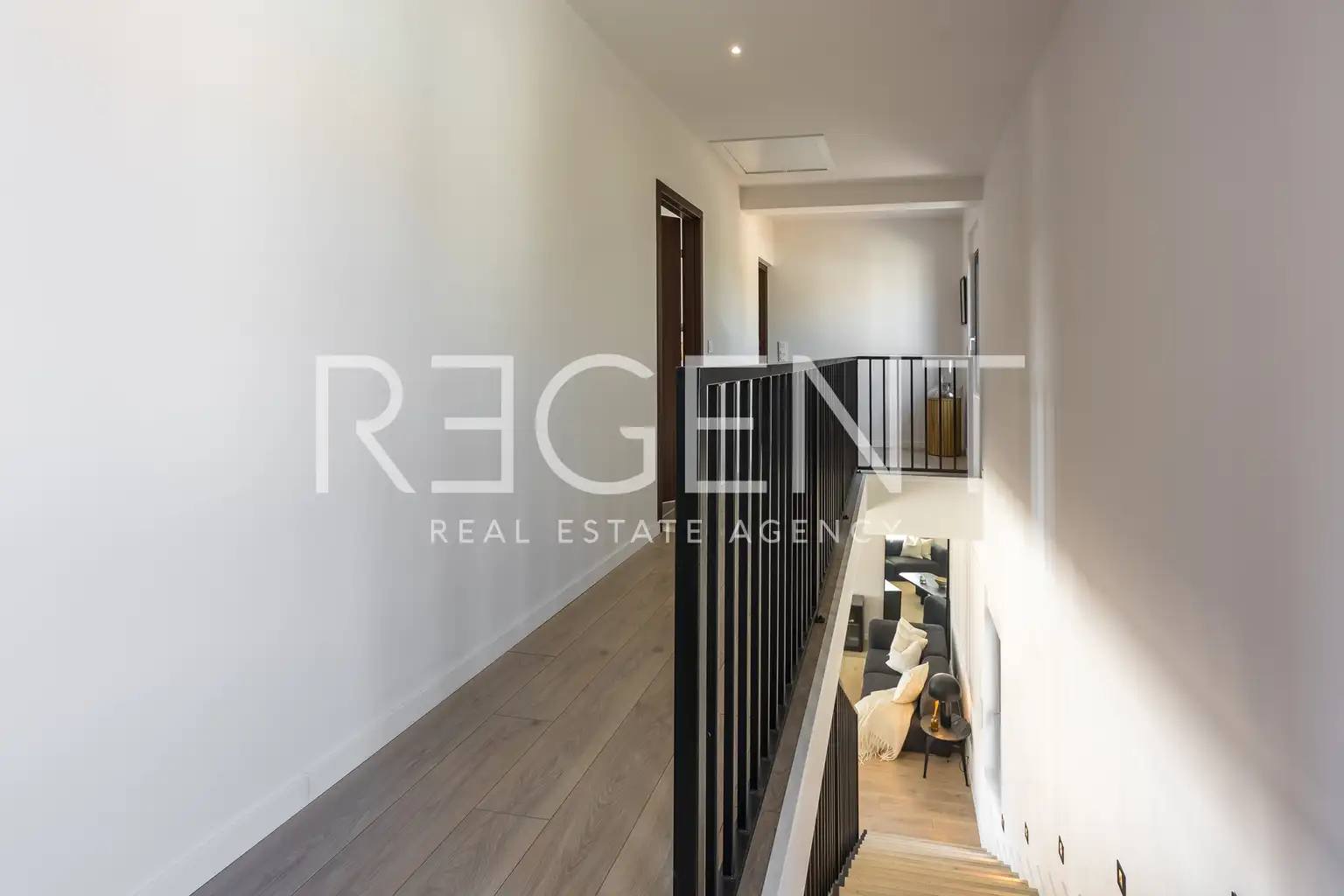 Istra, Svetvinčenat - Moderna vila s grijanim bazenom