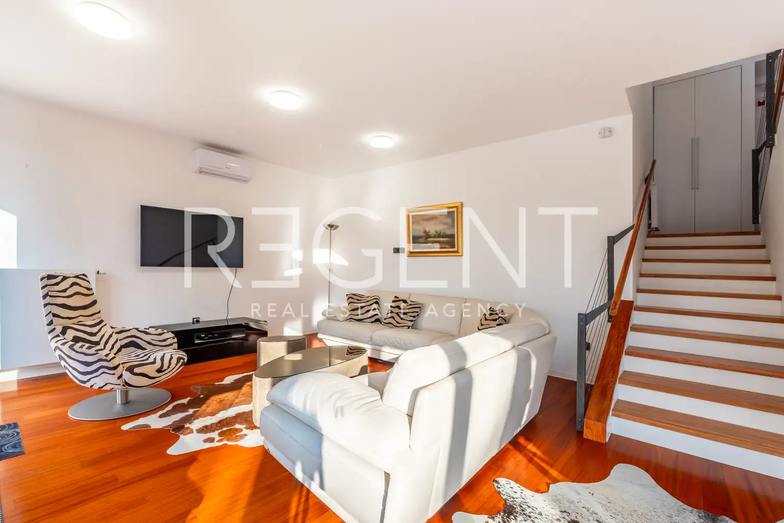 Zagreb, Remete - Atraktivan dvoetažni stan s pogledom na prirodu