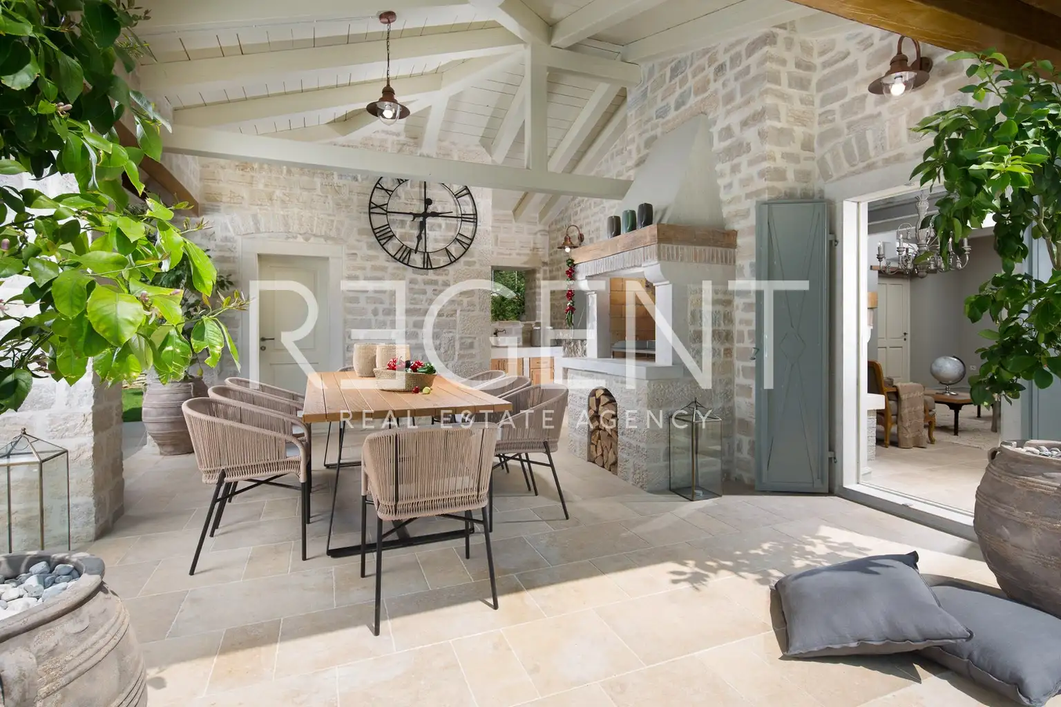 Istria, Poreč - Luxurious authentic villa in a prime location