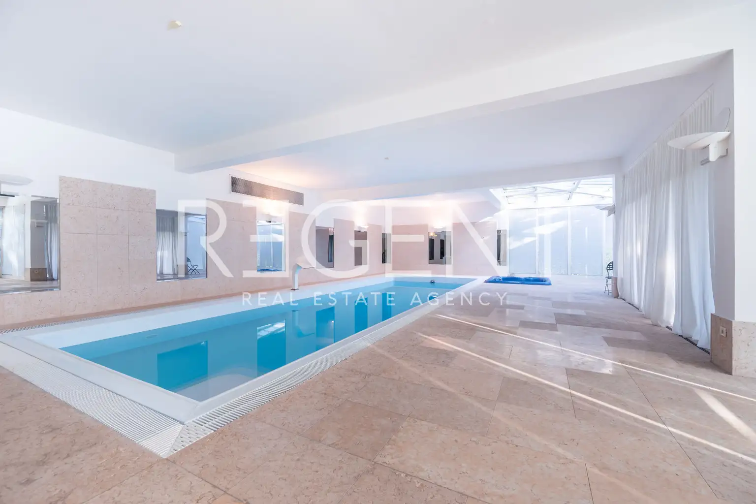 Zagreb, Šestine - Jedinstvena kuća s bazenom i velikim vrtom