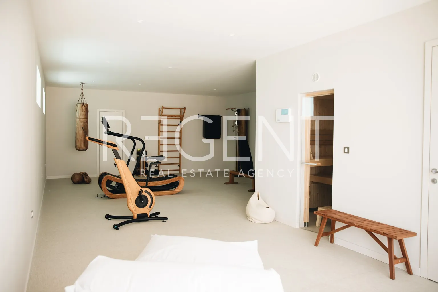 Korčula, Žrnovo - Luxusní rodinná vila 360 m2
