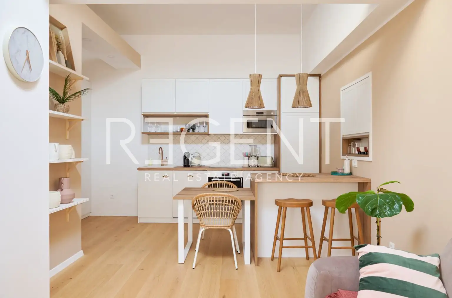 Zagreb, Maksimir - Dvosoban stan 45 m2 prvi najam