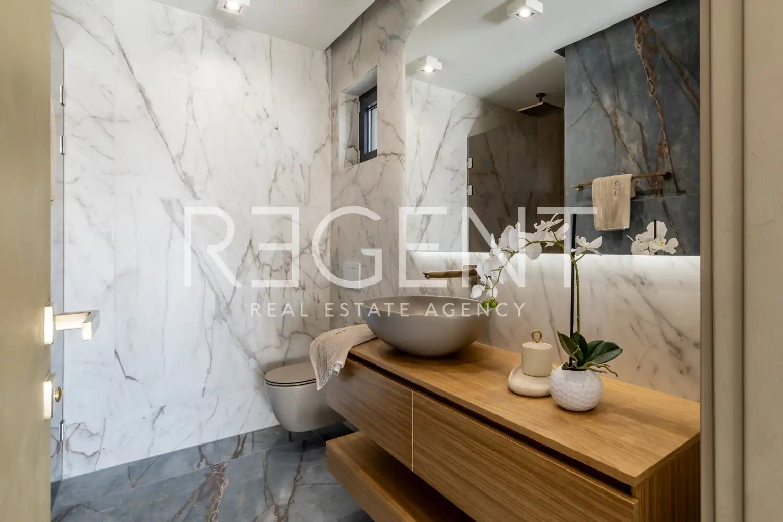 Split, Kaštel Lukšić - Luxusní Penthouse 110 m2 s terasou